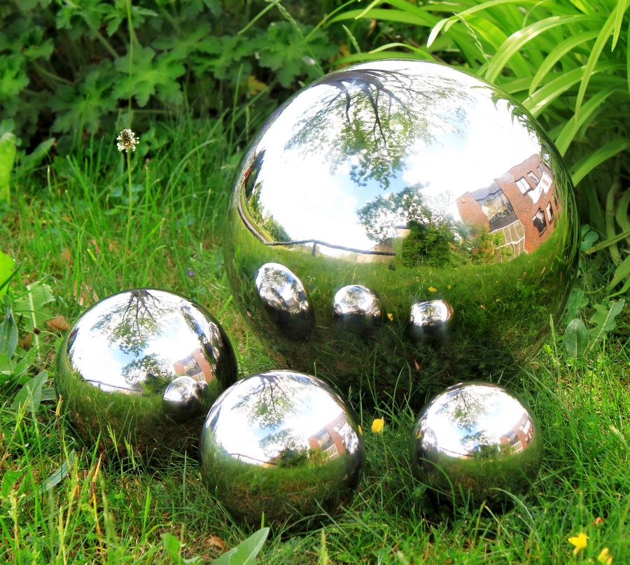 Sphère en Acier Inox Poli Effet «Boule de Cristal»: 15 cm