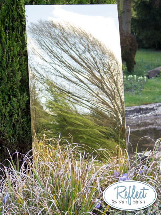 Reflect™ Gartenspiegel aus Acryl, 180cm x 75cm, goldfarben