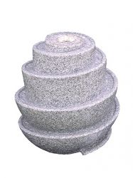 Spirale-Brunnen aus Granit