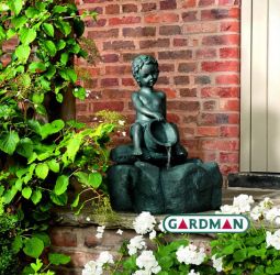 Gartenbrunnen "Brunnen-Junge" mit LED-Beleuchtung von Gardman (H69,5cm)
