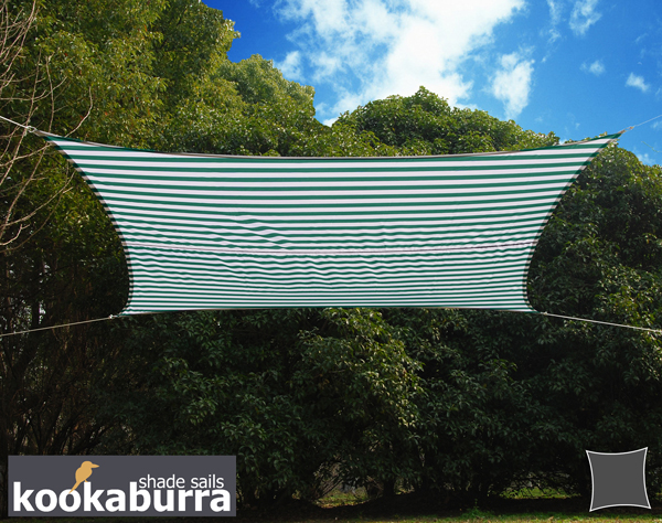 Kookaburra® 5,4m Quadrat Grün und Weiß gestreift Gewebtes Sonnensegel (Wasserfest)
