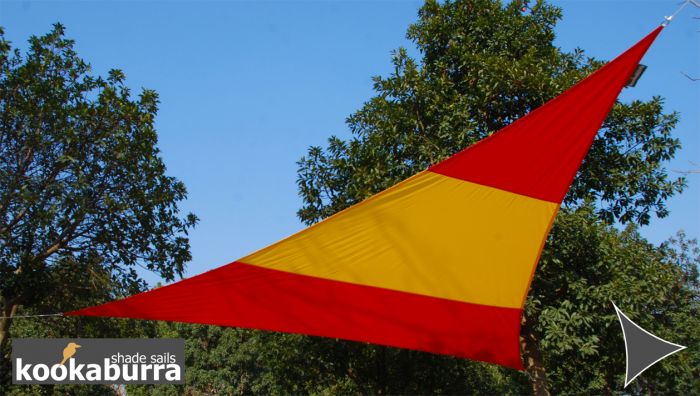 Kookaburra® 5,0m Dreieck  "Spanische Fahne", Gewebtes Sonnensegel (Wasserfest)