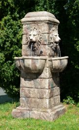 Majestätischer Löwenkopf-Brunnen mit LED-Beleuchtung